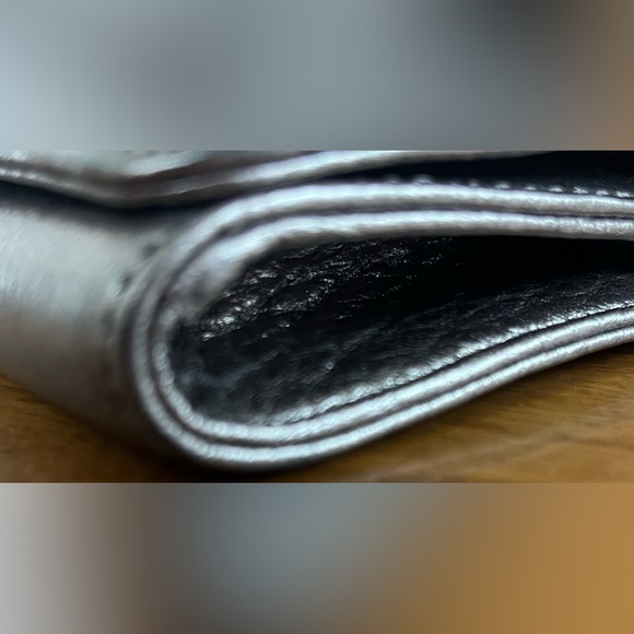 Michael Kors Gunmetal Clutch Purse Sutton Leather RARE Excellent Condition - Picture 6 of 10